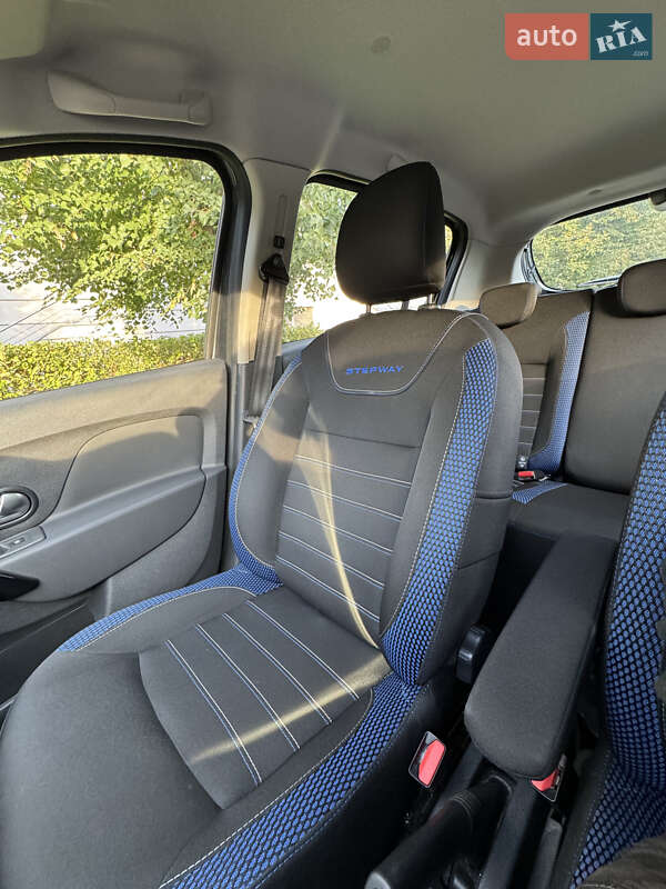 Хэтчбек Renault Sandero StepWay 2020 в Киеве