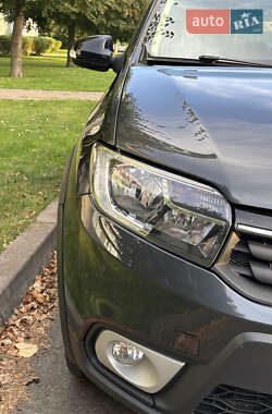 Хэтчбек Renault Sandero StepWay 2020 в 
