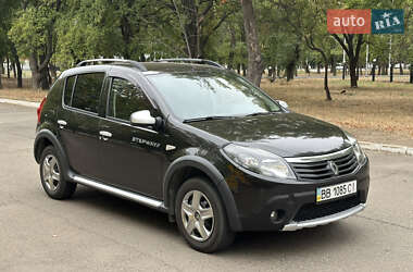 Внедорожник / Кроссовер Renault Sandero StepWay 2012 в 
