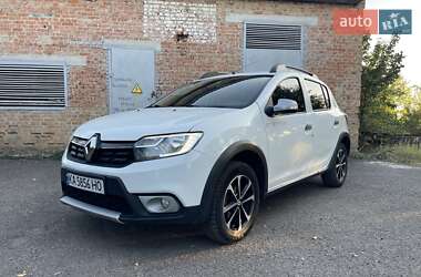 Хэтчбек Renault Sandero StepWay 2018 в Каменке