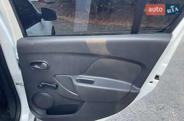 Хэтчбек Renault Sandero StepWay 2018 в 