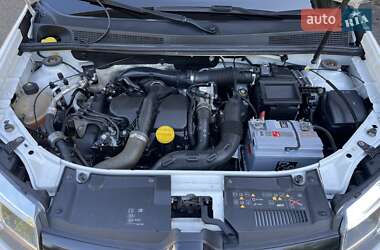 Хэтчбек Renault Sandero StepWay 2018 в 