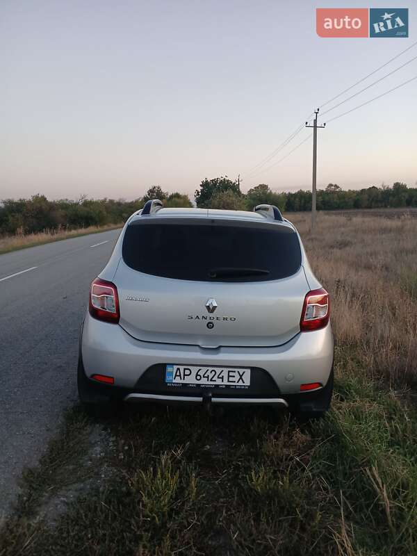 Внедорожник / Кроссовер Renault Sandero StepWay 2016 в Запорожье фото 3 Внедорожник / Кроссовер Renault Sandero StepWay 2016 в Запорожье