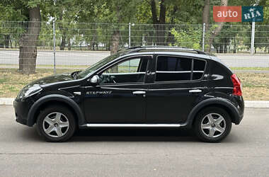Внедорожник / Кроссовер Renault Sandero StepWay 2012 в 