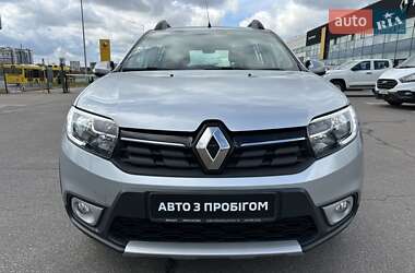 Хэтчбек Renault Sandero StepWay 2020 в 
