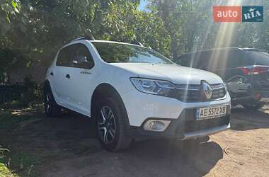Хэтчбек Renault Sandero StepWay 2020 в 