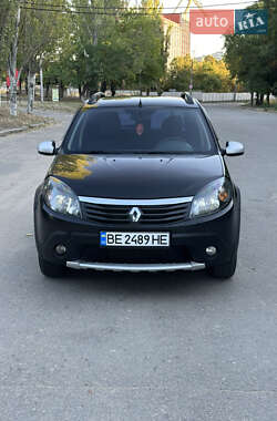 Внедорожник / Кроссовер Renault Sandero StepWay 2012 в 