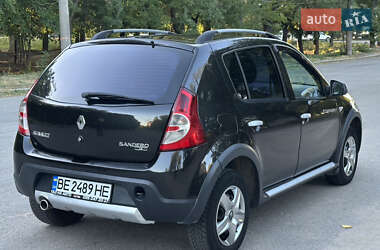 Внедорожник / Кроссовер Renault Sandero StepWay 2012 в 