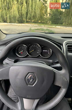 Внедорожник / Кроссовер Renault Sandero StepWay 2015 в 