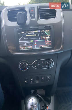Хэтчбек Renault Sandero StepWay 2021 в 