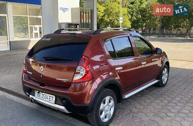 Внедорожник / Кроссовер Renault Sandero StepWay 2013 в 