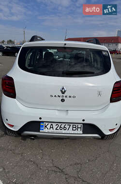 Хетчбек Renault Sandero StepWay 2020 в 
