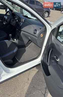 Хетчбек Renault Sandero StepWay 2020 в 