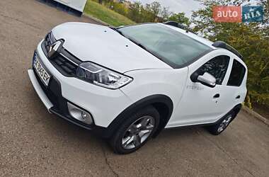 Хэтчбек Renault Sandero StepWay 2020 в 