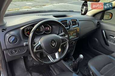 Хэтчбек Renault Sandero StepWay 2020 в 