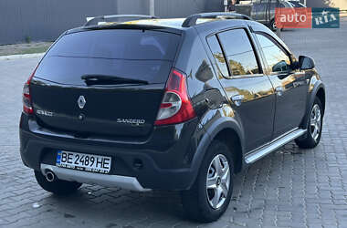 Внедорожник / Кроссовер Renault Sandero StepWay 2012 в 