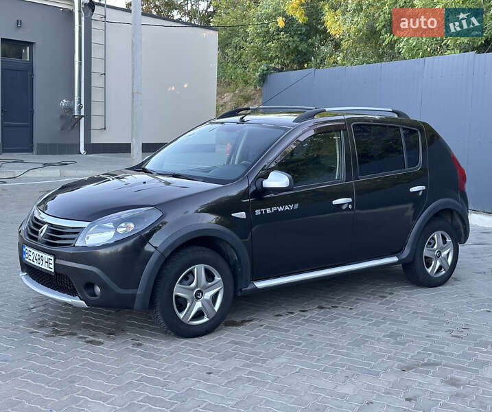 Внедорожник / Кроссовер Renault Sandero StepWay 2012 в Николаеве