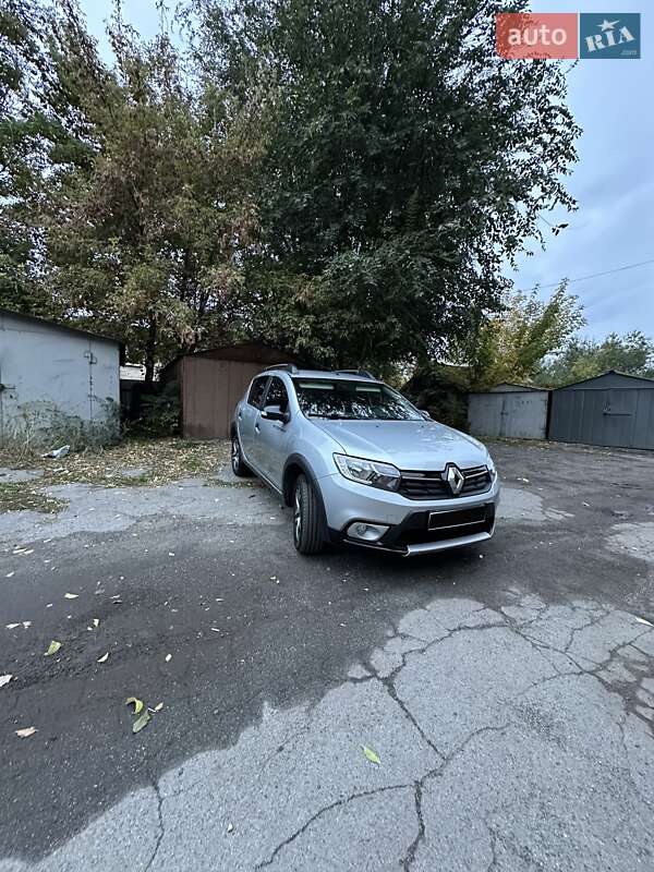Хэтчбек Renault Sandero StepWay 2021 в Кривом Роге