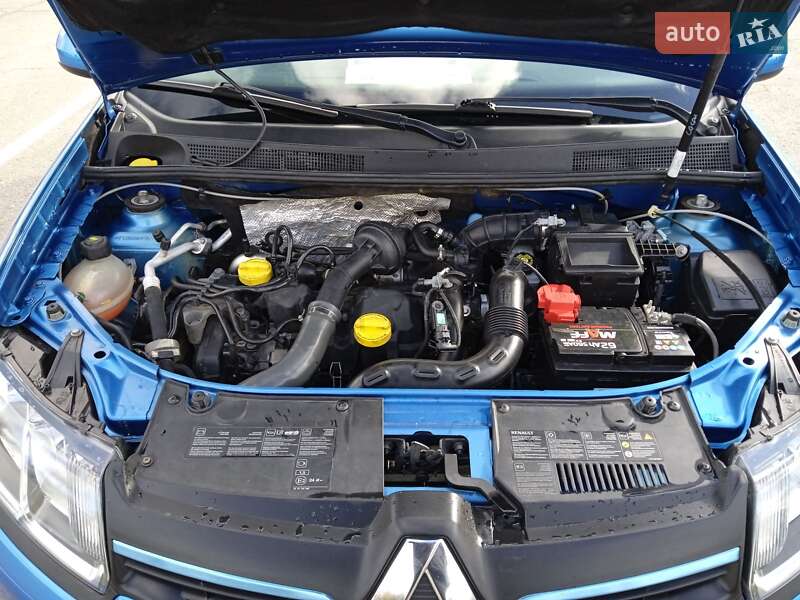 Внедорожник / Кроссовер Renault Sandero StepWay 2013 в Первомайске