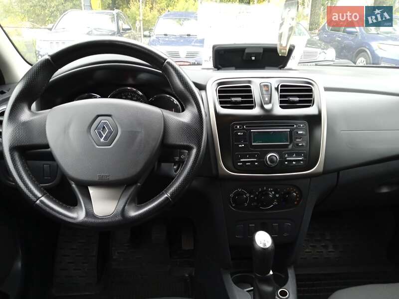 Внедорожник / Кроссовер Renault Sandero StepWay 2013 в Первомайске