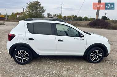Хетчбек Renault Sandero StepWay 2020 в 