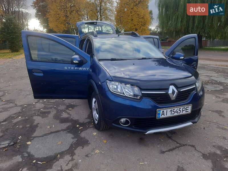 Хэтчбек Renault Sandero StepWay 2016 в Кролевце