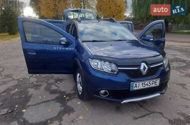 Хетчбек Renault Sandero StepWay 2016 в 
