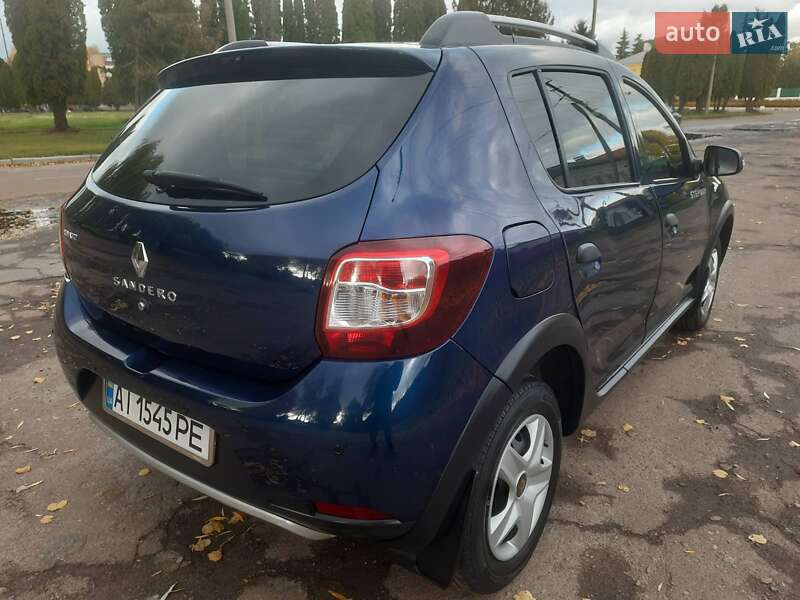 Хэтчбек Renault Sandero StepWay 2016 в Кролевце