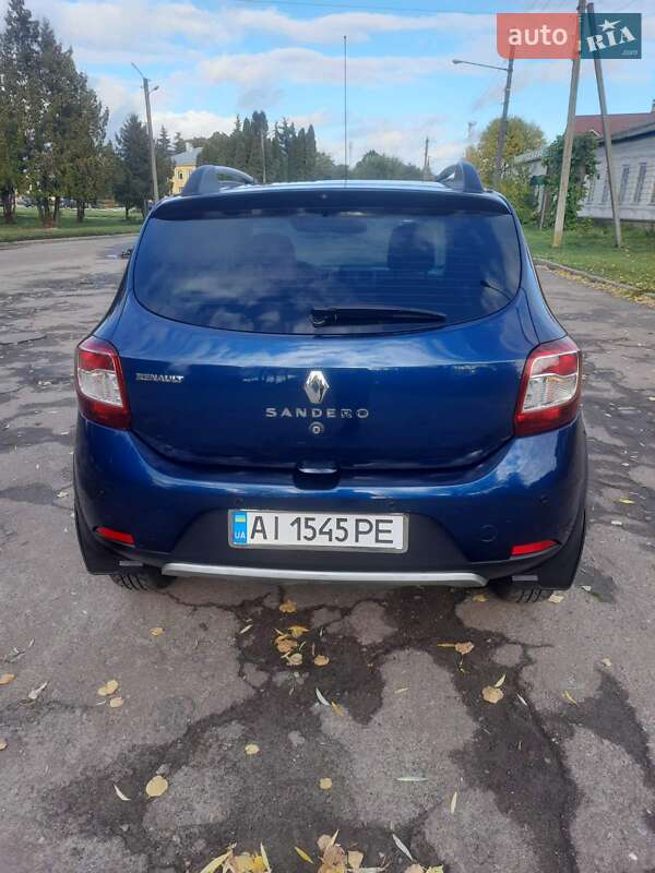 Хэтчбек Renault Sandero StepWay 2016 в Кролевце