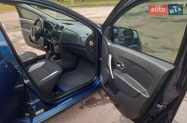 Хетчбек Renault Sandero StepWay 2016 в 