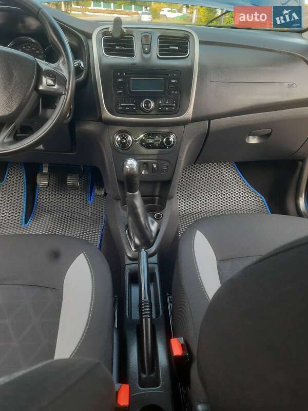 Хэтчбек Renault Sandero StepWay 2016 в Кролевце