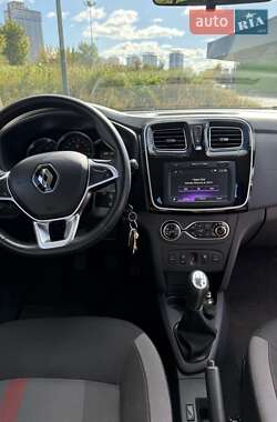 Хетчбек Renault Sandero StepWay 2019 в 
