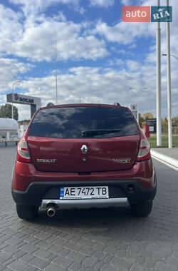 Внедорожник / Кроссовер Renault Sandero StepWay 2011 в 