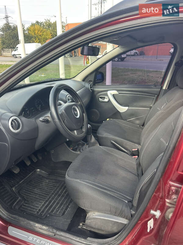 Позашляховик / Кросовер Renault Sandero StepWay 2011 в Дніпрі