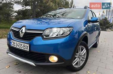 Хэтчбек Renault Sandero StepWay 2016 в 
