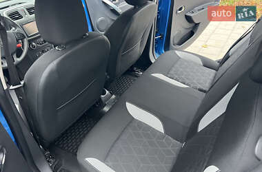 Хэтчбек Renault Sandero StepWay 2016 в 