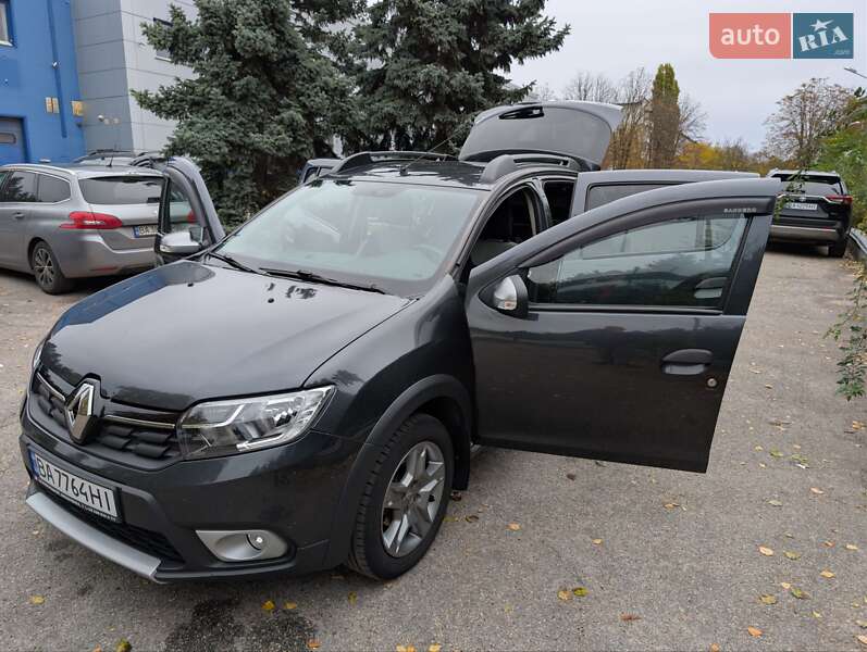 Хэтчбек Renault Sandero StepWay 2020 в Кропивницком