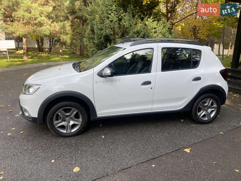Хетчбек Renault Sandero StepWay 2021 в Києві