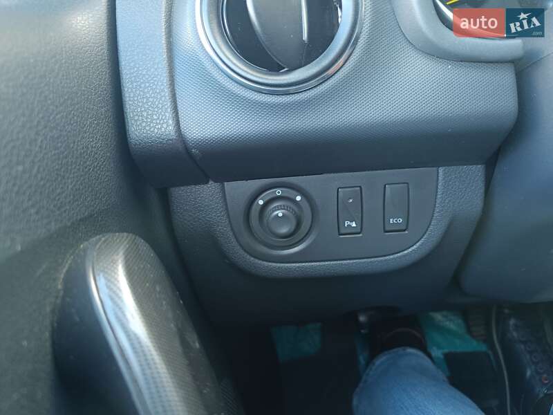 Хэтчбек Renault Sandero StepWay 2018 в Житомире фото 22 Хэтчбек Renault Sandero StepWay 2018 в Житомире