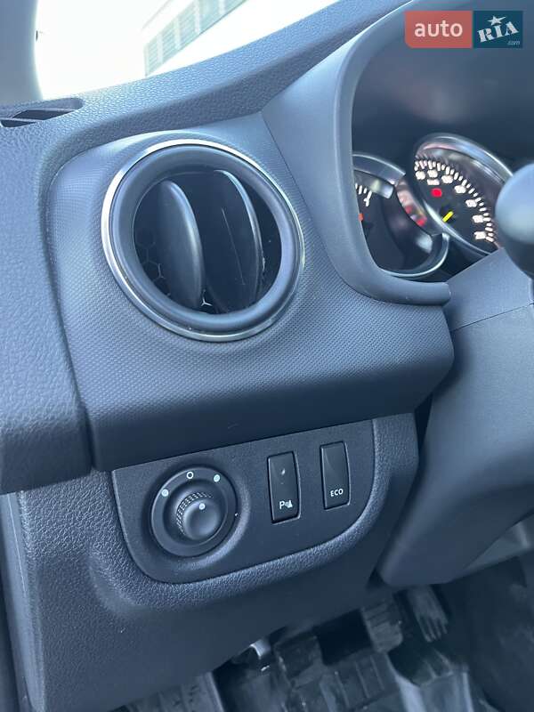 Хэтчбек Renault Sandero StepWay 2021 в Киеве фото 11 Хэтчбек Renault Sandero StepWay 2021 в Киеве