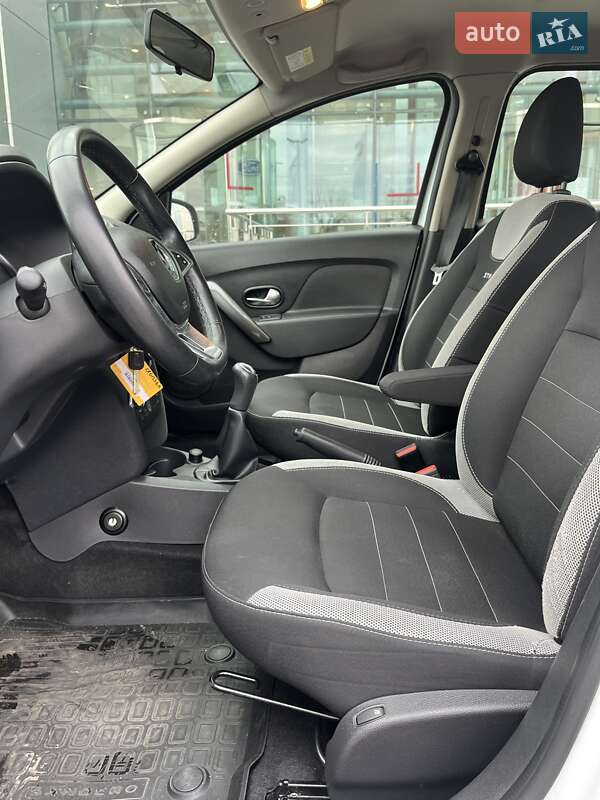 Хэтчбек Renault Sandero StepWay 2020 в Киеве