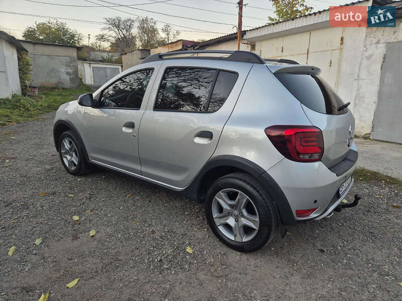 Хэтчбек Renault Sandero StepWay 2021 в Одессе