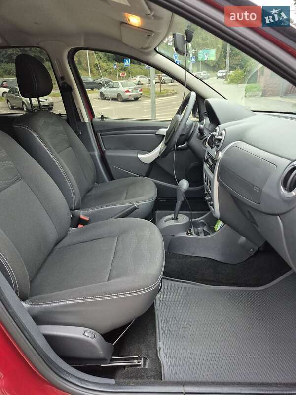 Внедорожник / Кроссовер Renault Sandero StepWay 2012 в Киеве