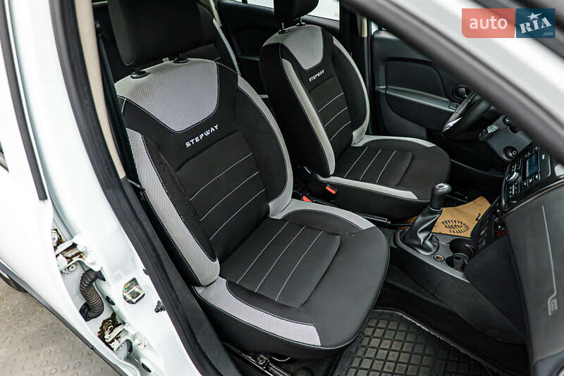 Хетчбек Renault Sandero StepWay 2021 в Києві