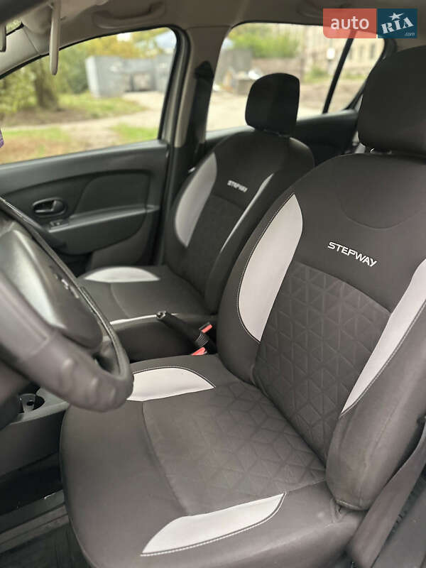 Позашляховик / Кросовер Renault Sandero StepWay 2013 в Кривому Розі фото 19 Позашляховик / Кросовер Renault Sandero StepWay 2013 в Кривому Розі