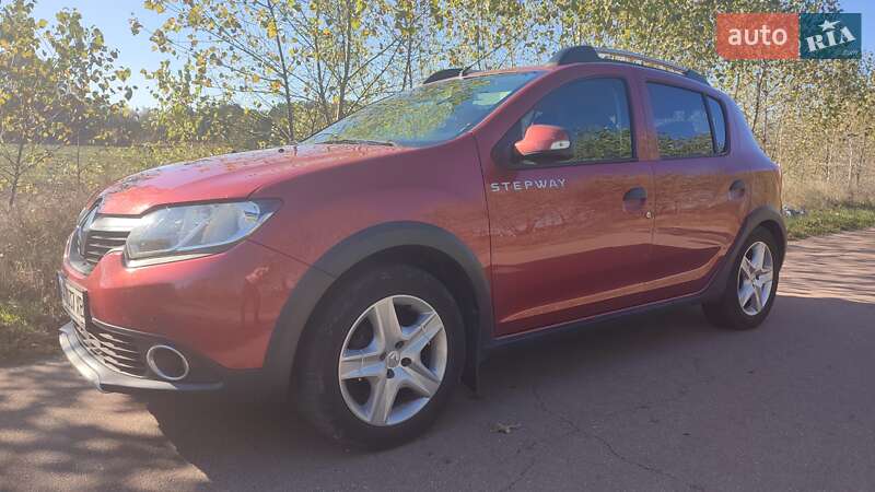 Позашляховик / Кросовер Renault Sandero StepWay 2013 в Києві