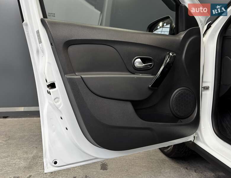 Хэтчбек Renault Sandero StepWay 2020 в Киеве