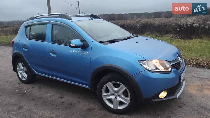 Позашляховик / Кросовер Renault Sandero StepWay 2013 в Шостці
