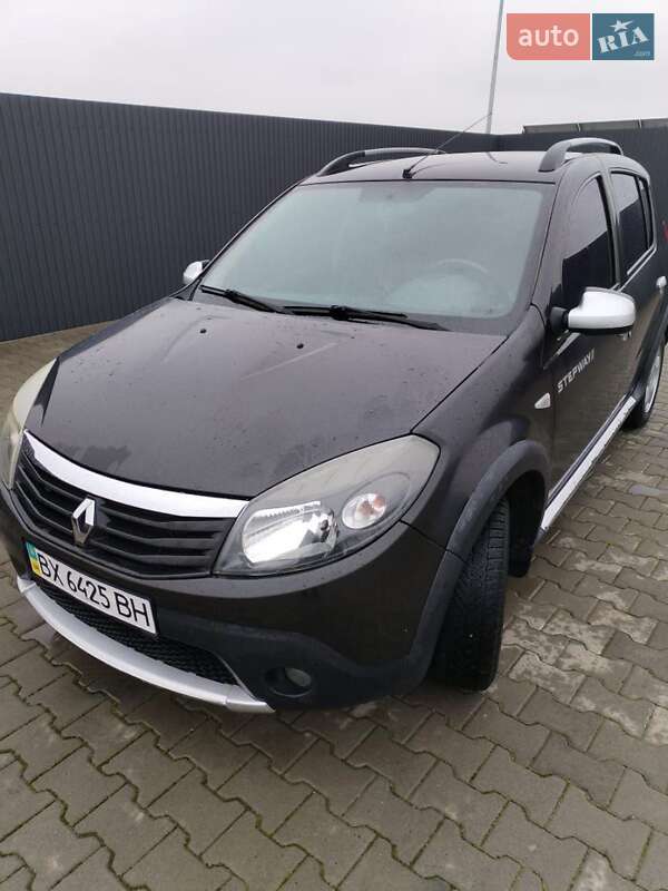 Позашляховик / Кросовер Renault Sandero StepWay 2012 в Хмельницькому