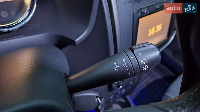 Хэтчбек Renault Sandero StepWay 2016 в Тернополе фото 34 Хэтчбек Renault Sandero StepWay 2016 в Тернополе